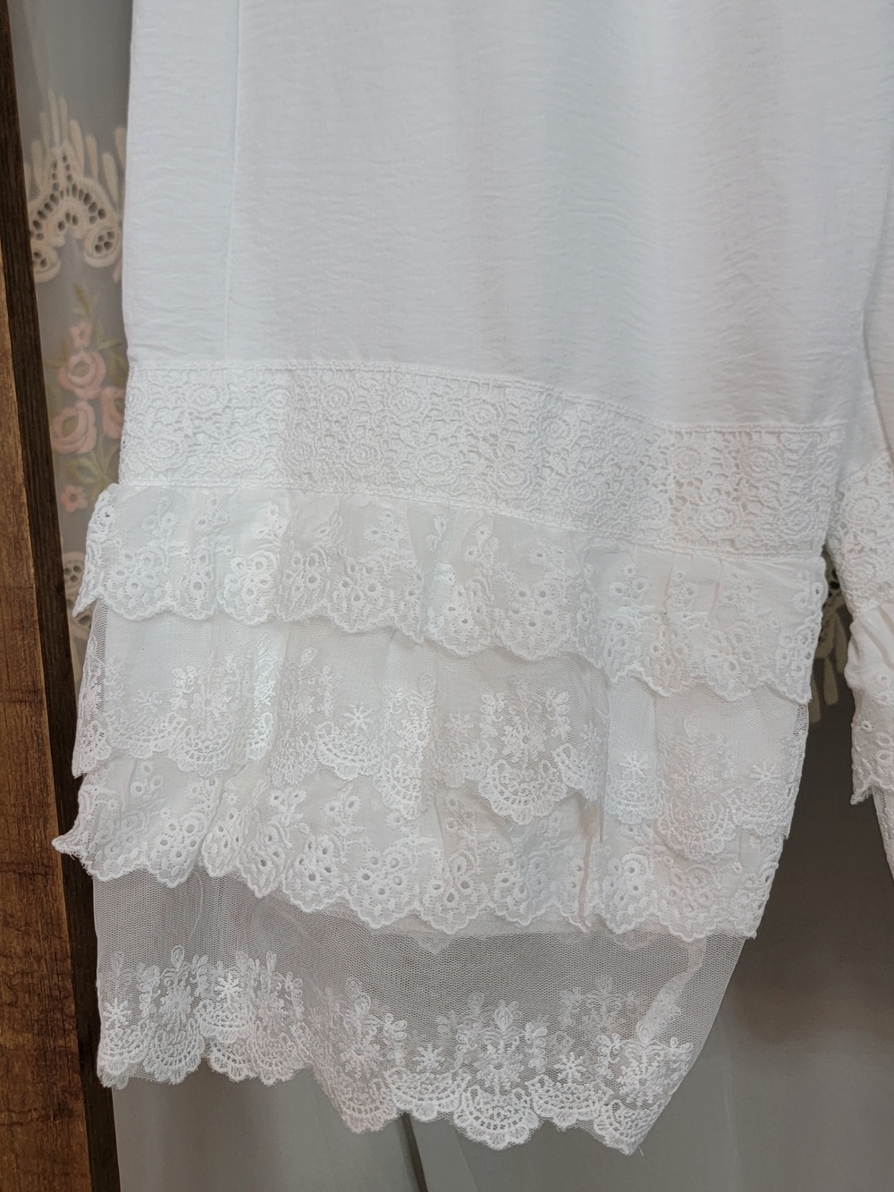 White Lace Ruffle Bloomer Pants Size 5 Cottagecore Boho Cropped - Picture 8 of 9